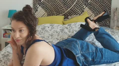 Snapshot of ireneblue_ chatting on April 2026 07:30:01 AM Irene online show from April 2026 07:30:01 AM