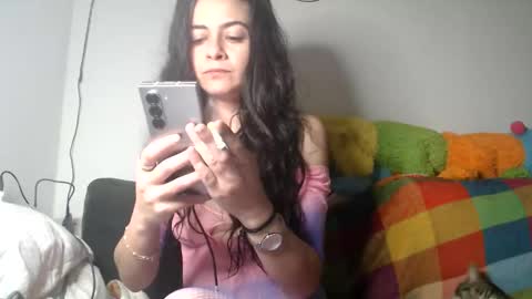Irene Isabela online show from April 2026 09:58:02 AM
