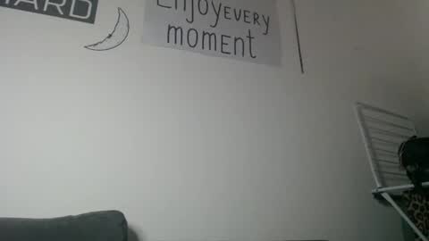 Irene Isabela online show from April 2026 11:06:01 AM