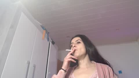 Irene Isabela online show from April 2026 07:44:01 AM