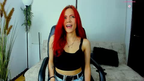 Snapshot of irina_beaux chatting on April 2026 10:43:02 PM online show from April 2026 10:43:02 PM