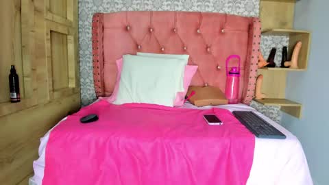 Hot Charlotte  online show from February 2025 12:18:02 PM