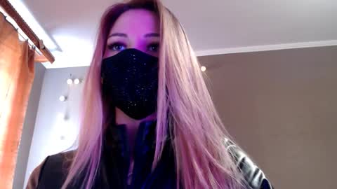 Lily online show from March 2026 02:01:02 PM