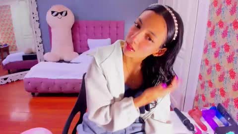 Iris online show from January 2025 10:32:02 AM