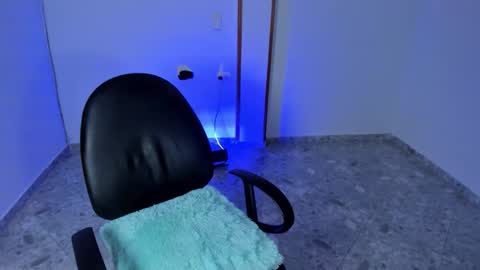 Iris online show from October 2025 03:36:01 PM