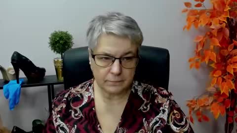 I R I S online show from December 2024 01:40:02 PM