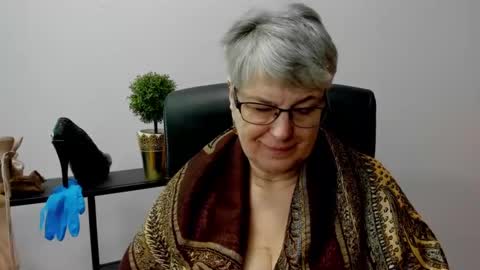 I R I S online show from February 2025 10:51:02 AM