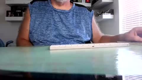 Snapshot of irishdudeloveoib chatting on September 2025 08:23:01 PM Irishdudelove online show from September 2025 08:23:01 PM