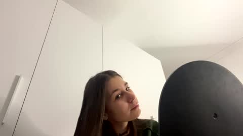Snapshot of irisreynolds chatting on February 2025 04:04:01 AM Maria online show from February 2025 04:04:01 AM