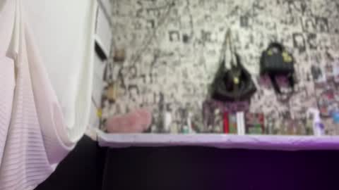 iriss_fox online show from April 2026 08:41:02 AM