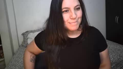 Snapshot of irissex07 chatting on October 2025 01:03:01 AM YOU IRIS online show from October 2025 01:03:01 AM