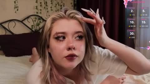 Snapshot of irissocute chatting on October 2025 07:49:02 AM I am Cutie Iris3 online show from October 2025 07:49:02 AM