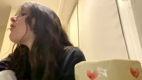 irisss31 online show from May 2026 07:22:01 PM