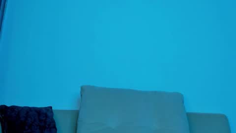 Iron online show from October 2025 12:21:02 AM