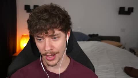 Sam online show from September 2025 07:41:01 PM