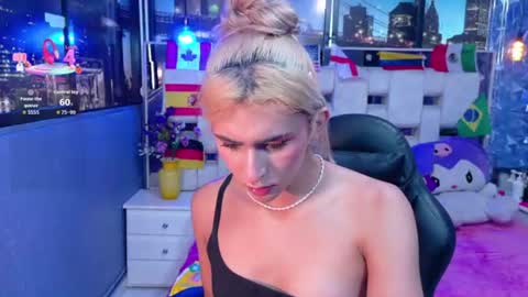Snapshot of isa__fox_1 chatting on July 2026 02:09:01 PM Isabella online show from July 2026 02:09:01 PM