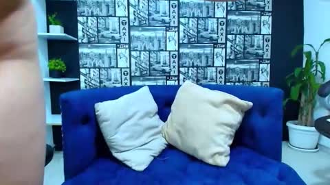 Snapshot of isa_and_nata chatting on October 2025 01:45:02 PM Isa and Natasha online show from October 2025 01:45:02 PM