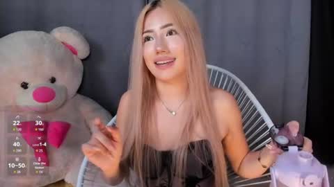 Snapshot of isa_cortes_ chatting on June 2026 05:37:01 PM Isa Cortes online show from June 2026 05:37:01 PM