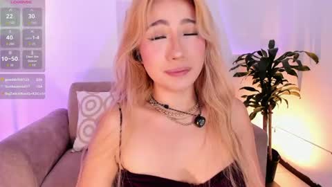 Snapshot of isa_cortes_ chatting on June 2026 03:05:01 PM Isa Cortes online show from June 2026 03:05:01 PM