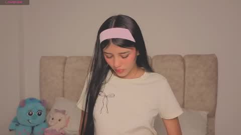 Isa Dolly online show from May 2026 09:31:01 PM