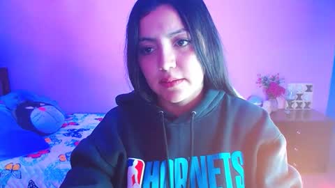 isa_jones1 online show from October 2025 03:40:02 AM