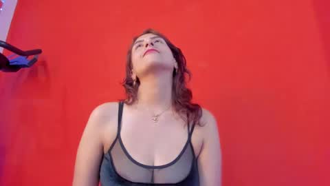 Isabella online show from February 2025 02:54:01 PM