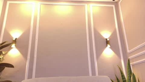 Isabella online show from March 2026 12:49:01 PM