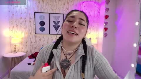 Snapshot of isa_reel chatting on January 2025 06:56:02 AM ISA online show from January 2025 06:56:02 AM