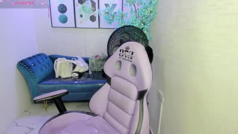 Snapshot of isa_reel chatting on September 2025 06:41:02 PM ISA online show from September 2025 06:41:02 PM