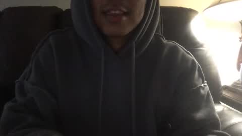 isaac_akamu online show from November 2025 12:22:01 AM