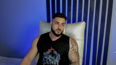 Isaac online show from November 2025 09:14:02 PM