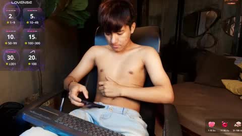 isaac_grimm online show from March 2026 07:48:02 AM