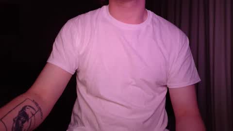 Snapshot of isaac_sheffield chatting on May 2026 09:58:02 AM isaac online show from May 2026 09:58:02 AM