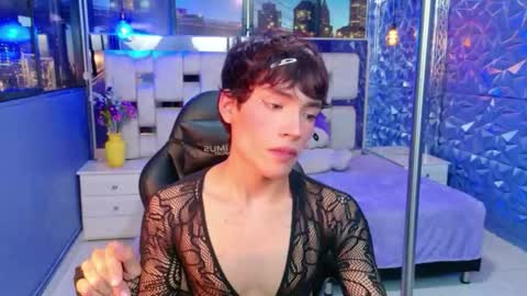 Snapshot of isaacnova chatting on April 2026 08:40:02 PM isaacnova online show from April 2026 08:40:02 PM