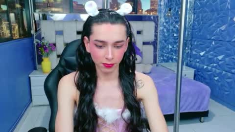 Snapshot of isaacnova chatting on April 2026 01:27:02 PM isaacnova online show from April 2026 01:27:02 PM