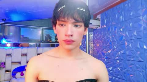 Snapshot of isaacnova chatting on April 2026 09:15:01 AM isaacnova online show from April 2026 09:15:01 AM