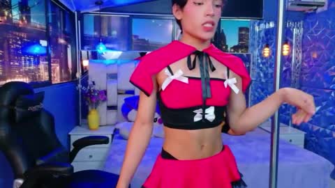 Snapshot of isaacnova chatting on May 2026 09:00:01 PM isaacnova online show from May 2026 09:00:01 PM