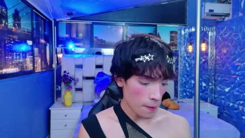 Snapshot of isaacnova chatting on May 2026 09:05:02 PM isaacnova online show from May 2026 09:05:02 PM