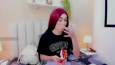 isabel_palmer online show from June 2026 07:03:02 PM