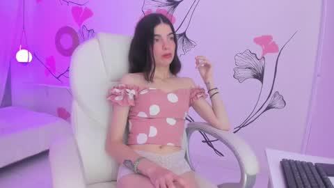 Snapshot of isabela_fiorelli chatting on February 2025 11:53:01 AM isabela_fiorelli online show from February 2025 11:53:01 AM