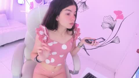 Snapshot of isabela_fiorelli chatting on March 2025 12:23:01 PM isabela_fiorelli online show from March 2025 12:23:01 PM