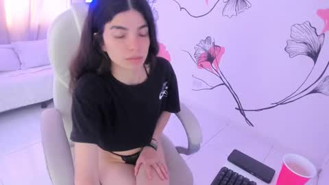 Snapshot of isabela_fiorelli chatting on March 2025 12:39:02 PM isabela_fiorelli online show from March 2025 12:39:02 PM