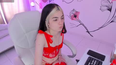 Snapshot of isabela_fiorelli chatting on September 2025 01:44:02 PM isabela_fiorelli online show from September 2025 01:44:02 PM