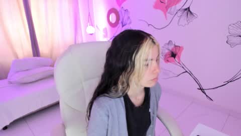 Snapshot of isabela_fiorelli chatting on September 2025 01:22:01 PM isabela_fiorelli online show from September 2025 01:22:01 PM