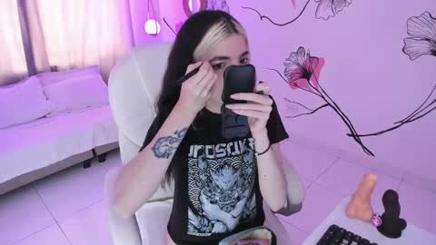 Snapshot of isabela_fiorelli chatting on September 2025 01:26:02 PM isabela_fiorelli online show from September 2025 01:26:02 PM