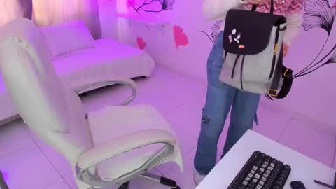 Snapshot of isabela_fiorelli chatting on December 2025 01:05:02 PM isabela_fiorelli online show from December 2025 01:05:02 PM