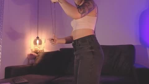 Isabela online show from March 2026 11:49:02 AM