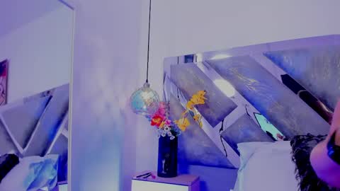 Mommy Isa online show from April 2026 01:04:02 PM