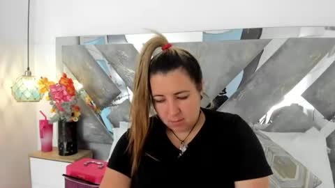 Mommy Isa online show from July 2026 12:42:02 PM
