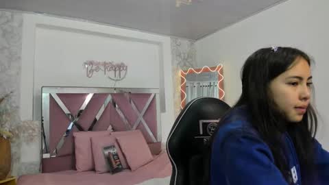 ISABELA  online show from December 2025 11:38:02 AM